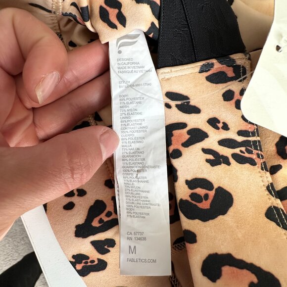 FABLETICS | Sports Bra On the Go Midi Medium Impact | Desert Leopard | Size: M - Picture 7 of 11